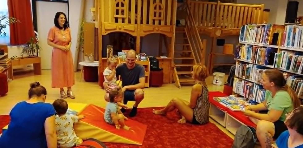 Baba-mama klub vend�ge Makay Miha�la kineziol�gus volt