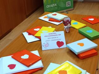 Nemzetk�zi K�nyvaj�nd�koz�si Nap!