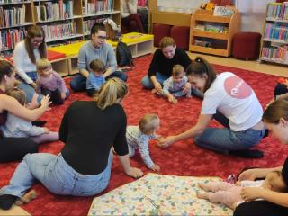 Baba-mama klub a k�nyvt�rban!