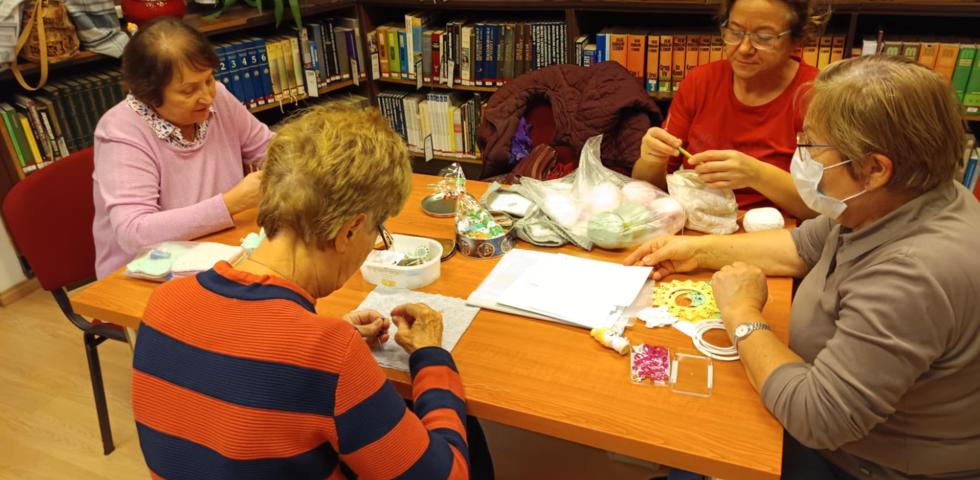 Kreatív klub - családi délután fotói Kreatív klub - családi délután fotói