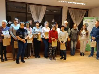 �nnep�lyes d�j�tad� fot�i