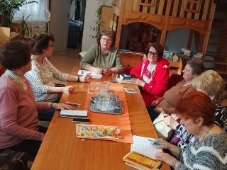 Ap�czai K�nyvbar�t K�r - k�pekben