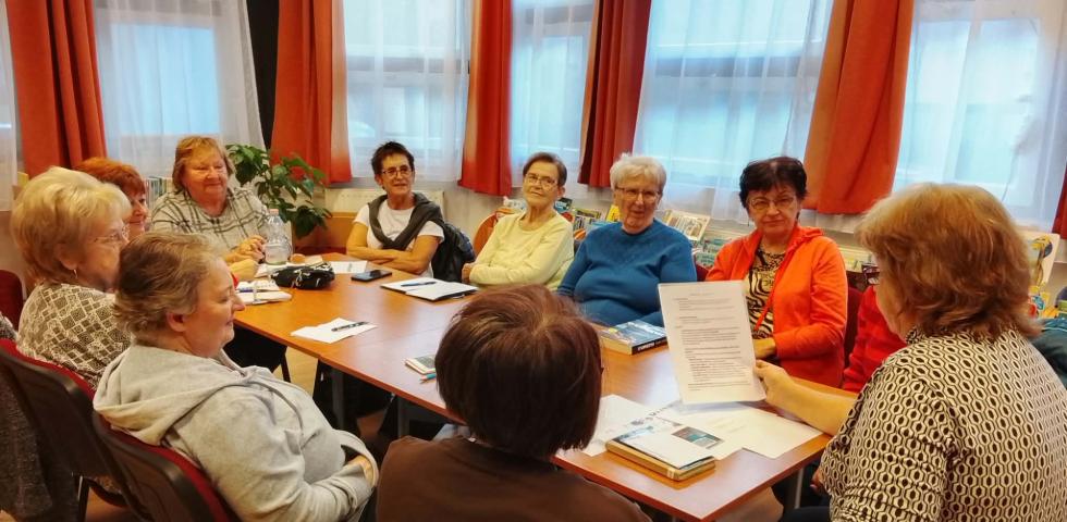 Ap�czai K�nyvbar�t K�r - 2026. okt�ber